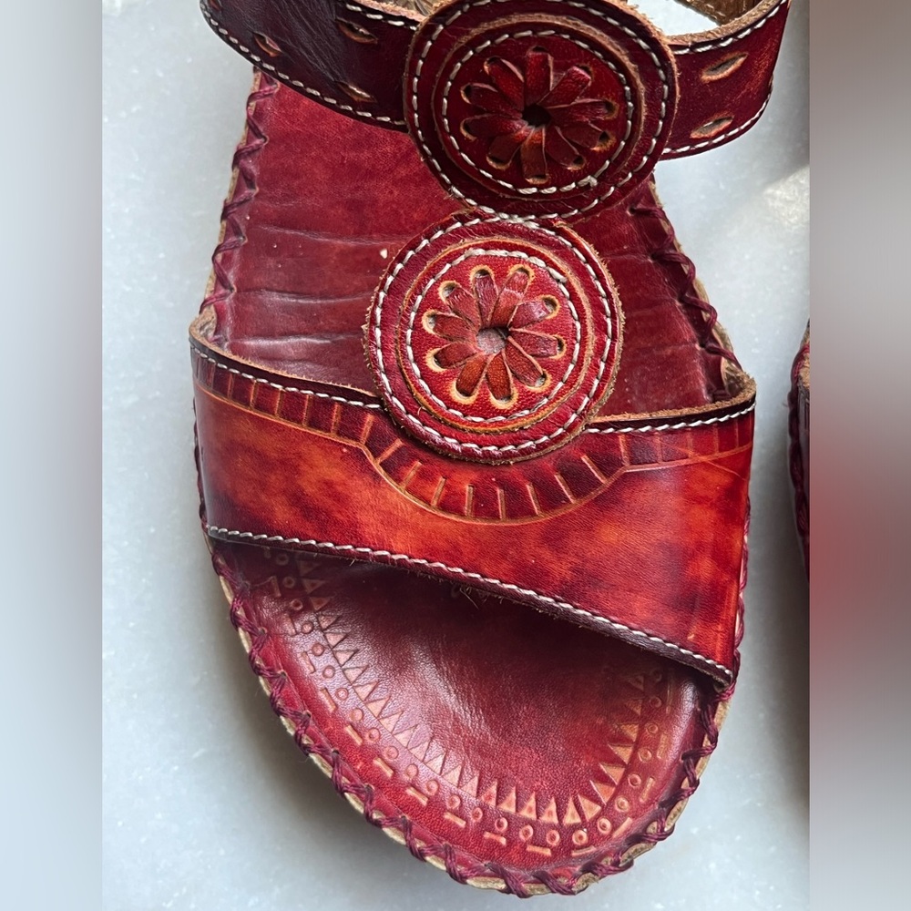 Spring Step Red Sandals Size 8 - Picture 3 of 12